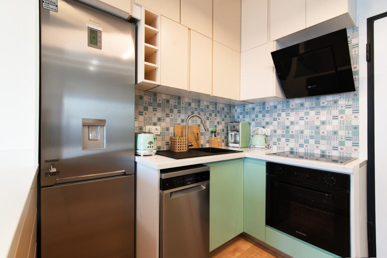 Luxury 1-Bedroom Apartment By The Sea In Афіни Екстер'єр фото