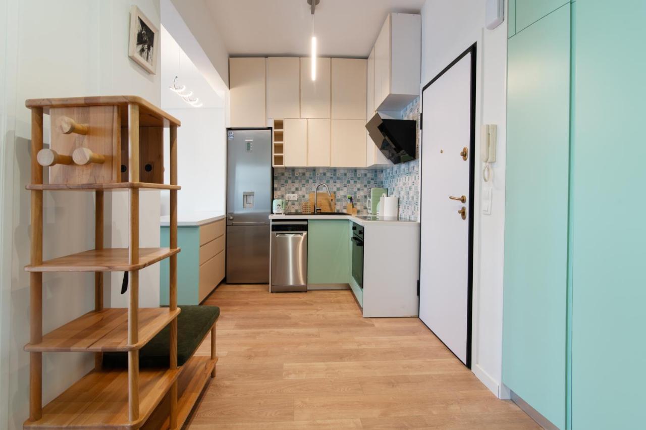 Luxury 1-Bedroom Apartment By The Sea In Афіни Екстер'єр фото